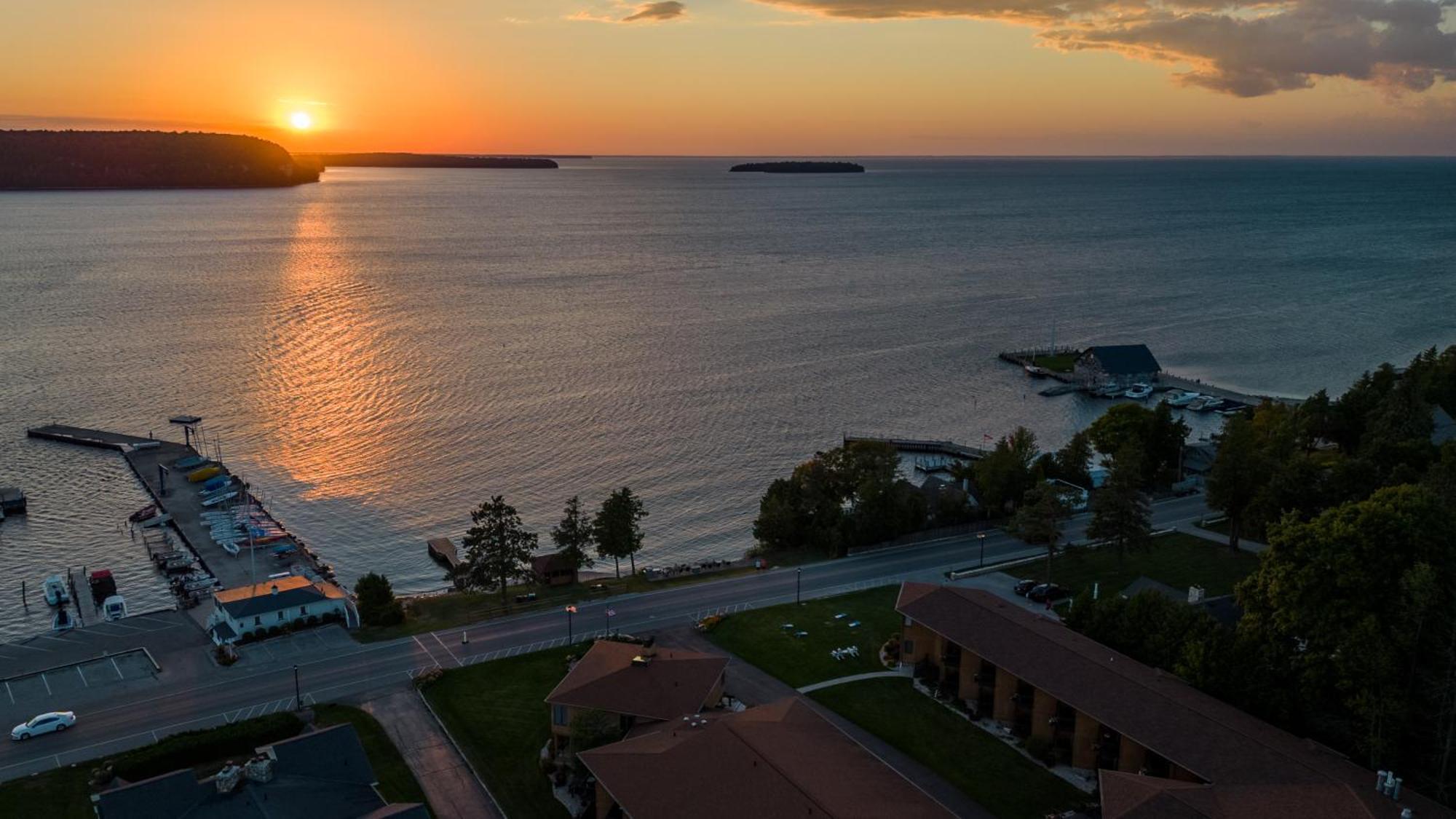 Pine Grove Resort Ephraim Exterior foto